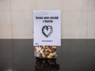 Uzená směs ořechů z Dalešic
